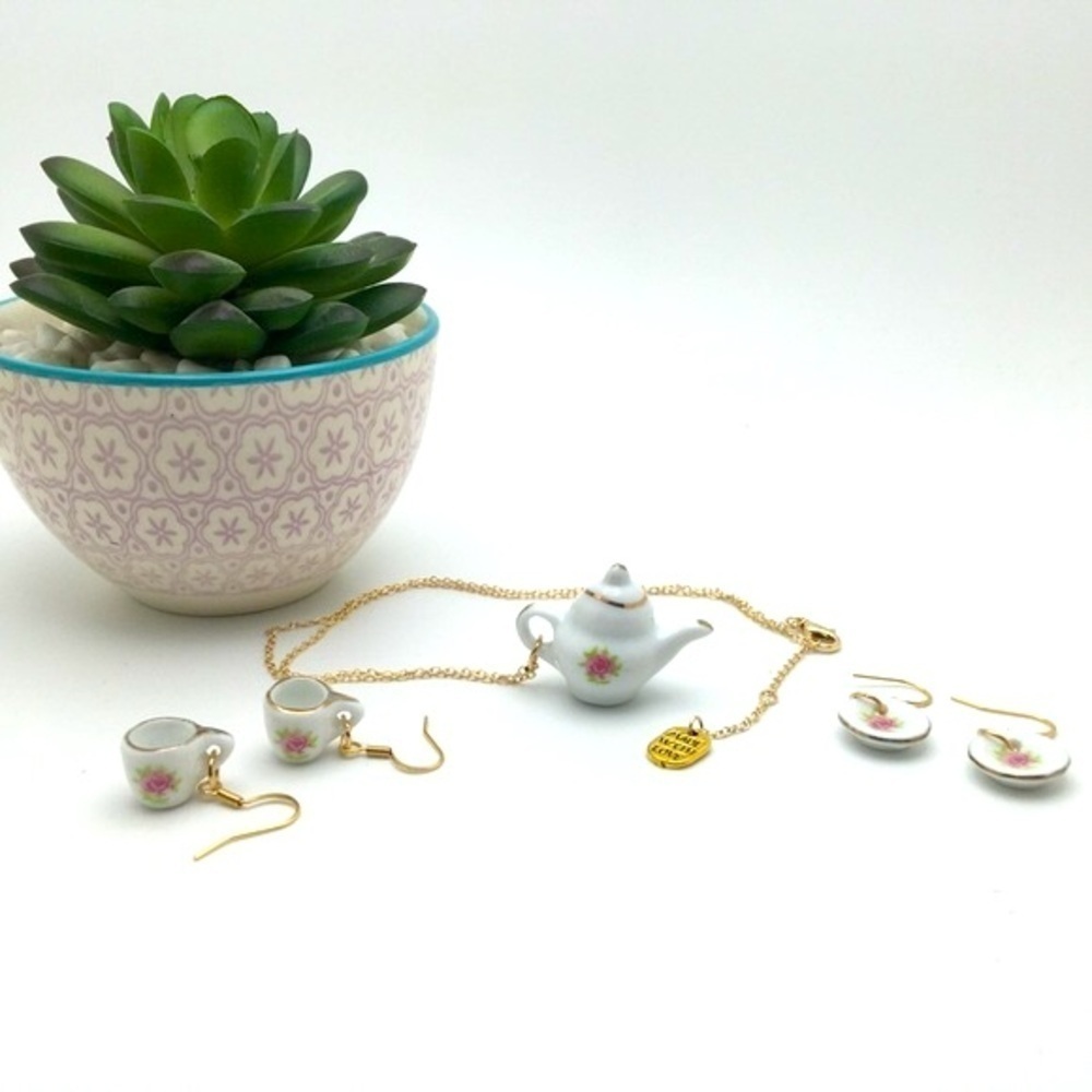Bridgerton Ceramic Teapot Charm Necklace - Picture 11 of 13